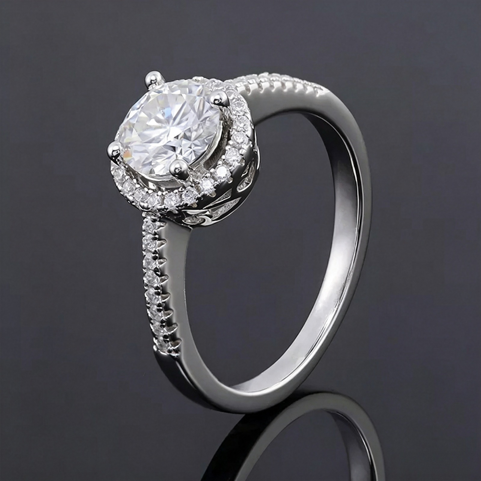 Women's 0.5/1/2 Carat White Synthetic Moissanite Ring in 925 Silver